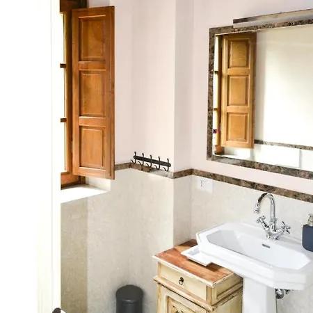Boutique Sosta Del Pellegrino Bed & Breakfast Pietrasanta